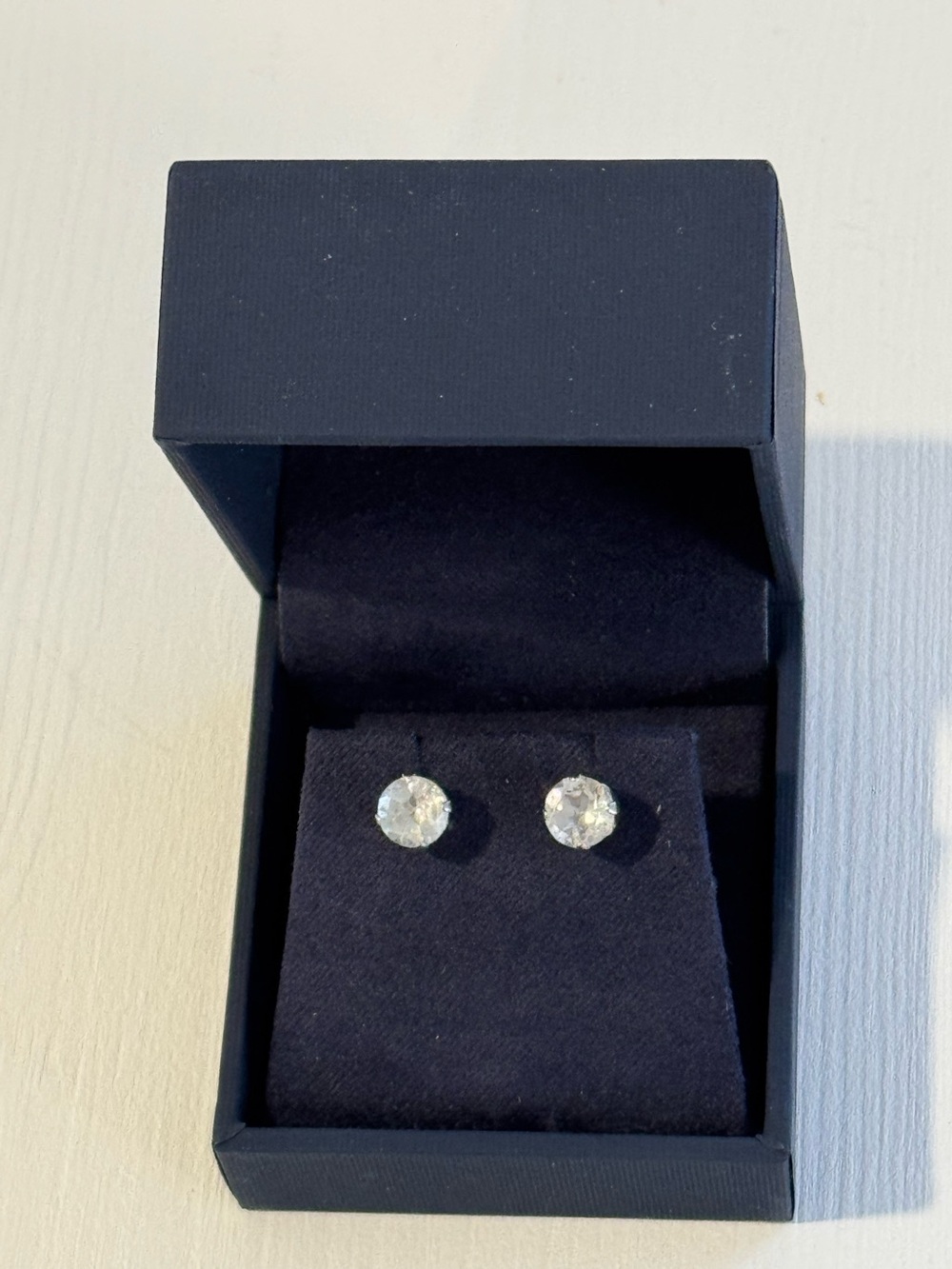 NWT 2.00 CTW Genuine White Topaz Stud Earrings Sterling Silver